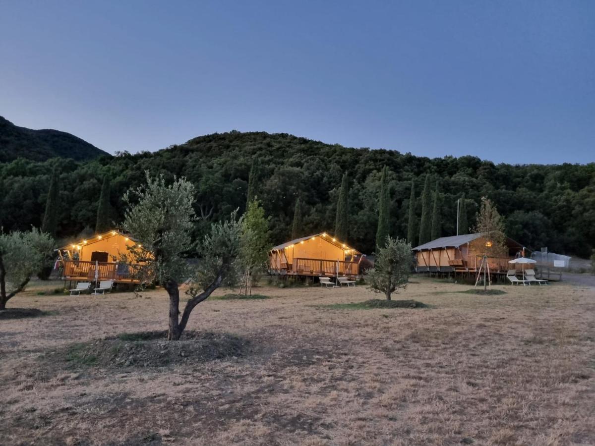 Glamping Le Tegole Hotel ริปาร์เบลลา ภายนอก รูปภาพ