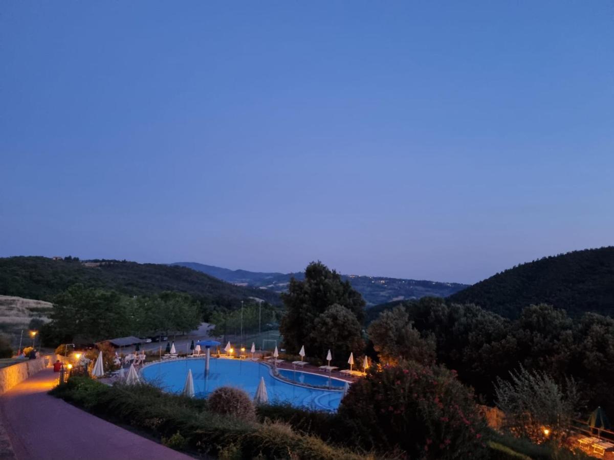 Glamping Le Tegole Hotel ริปาร์เบลลา ภายนอก รูปภาพ
